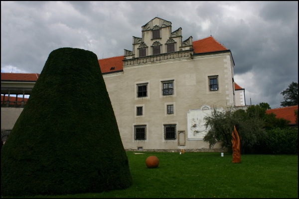 443 2009  zahrada